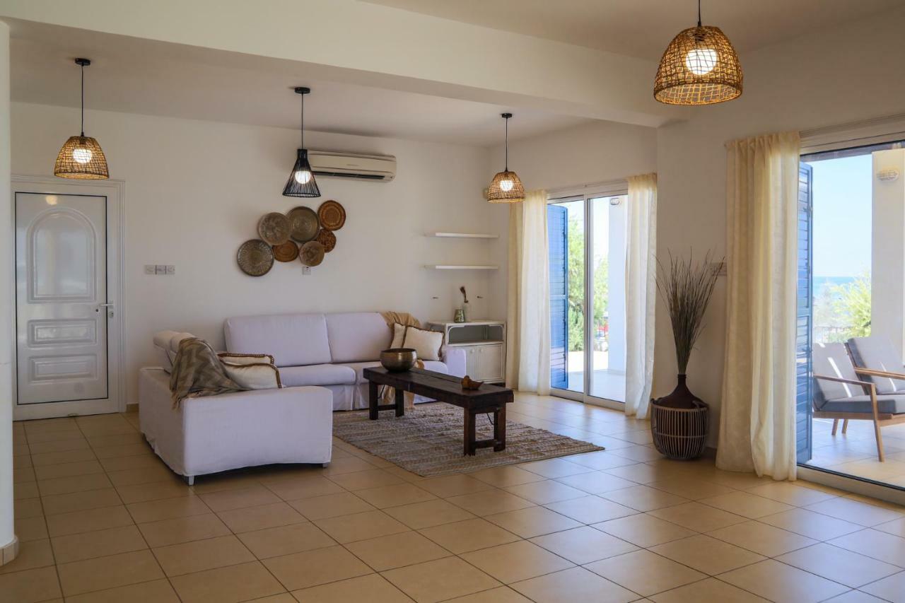 פאראלימני Phaedrus Living: Seaside Luxury Villa Anafi מראה חיצוני תמונה