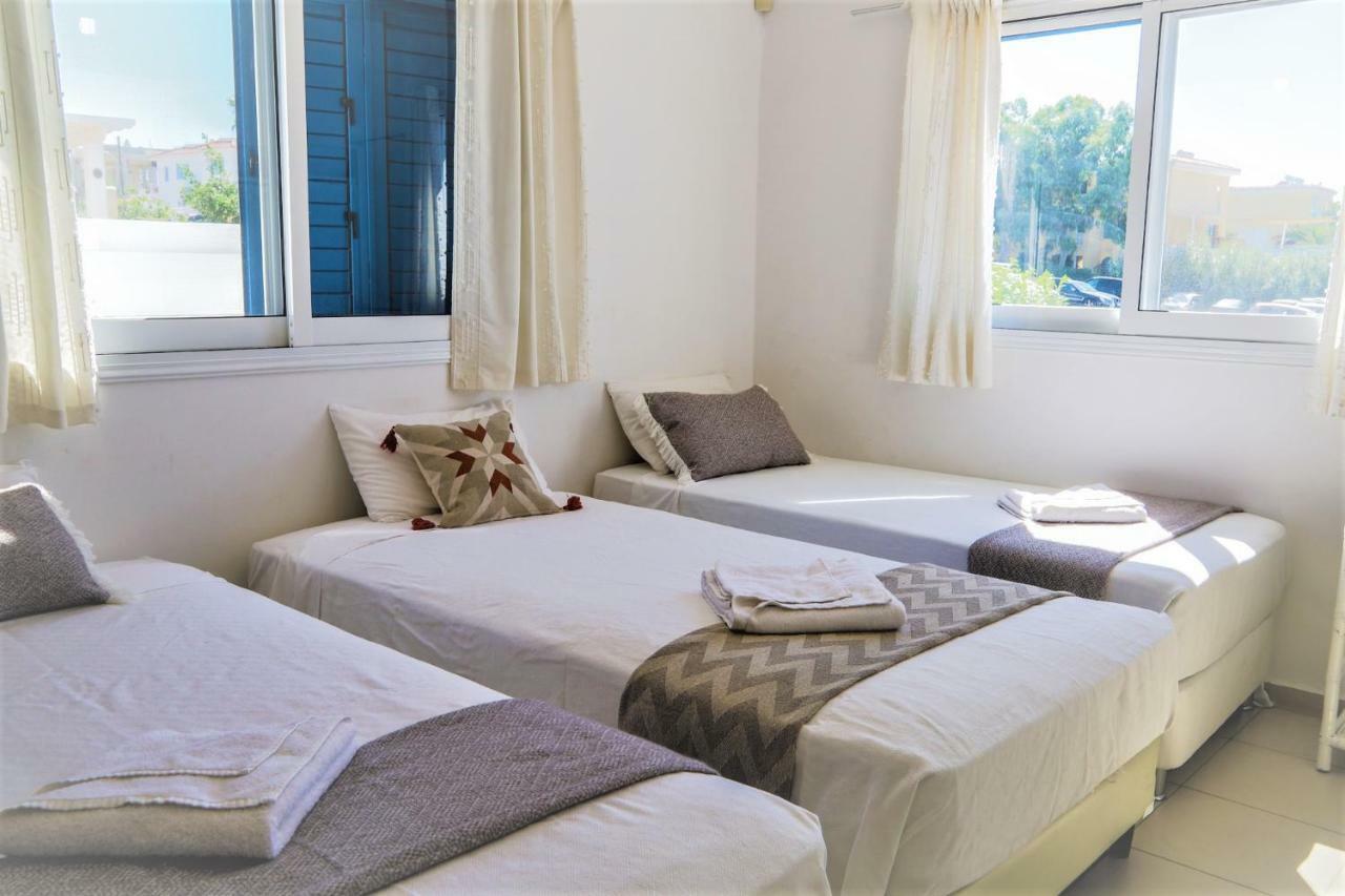 פאראלימני Phaedrus Living: Seaside Luxury Villa Anafi מראה חיצוני תמונה