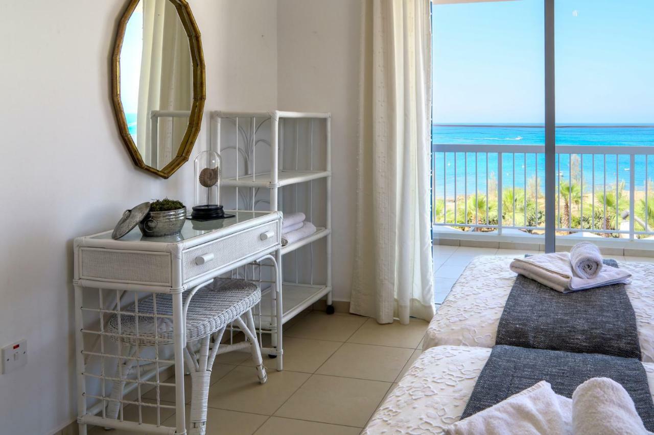 פאראלימני Phaedrus Living: Seaside Luxury Villa Anafi מראה חיצוני תמונה